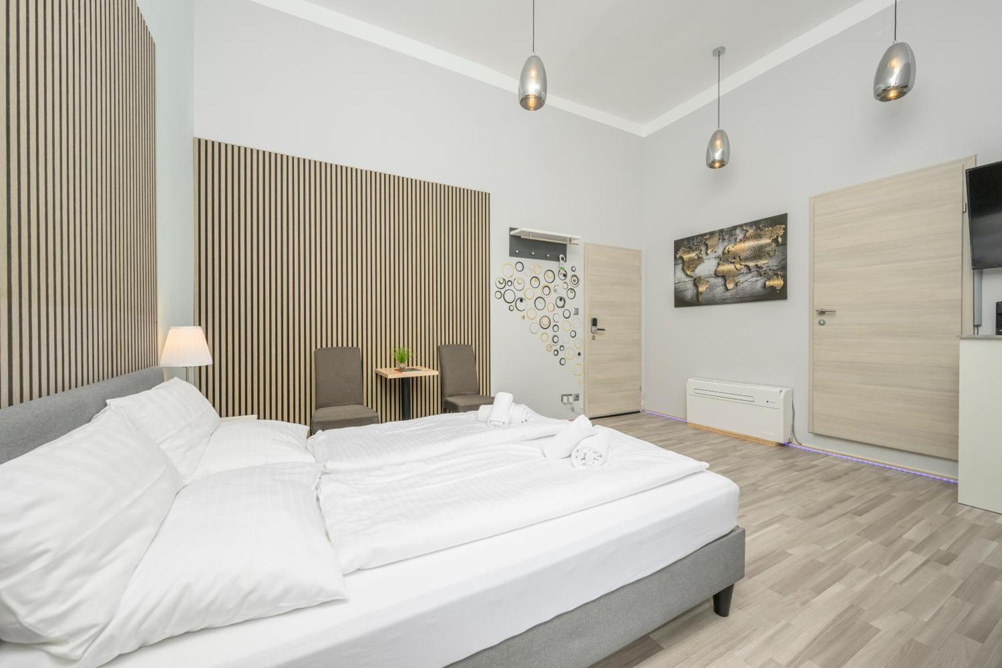 Palais Palffy Apartments Vienna Exterior photo